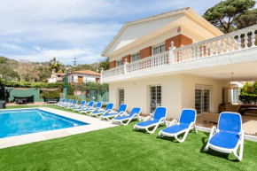 Ainara Luxury